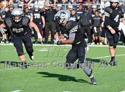 Thumbnail 2 in Carroll vs. Guyer (5A Division 2 Quarterfinals) photogallery.