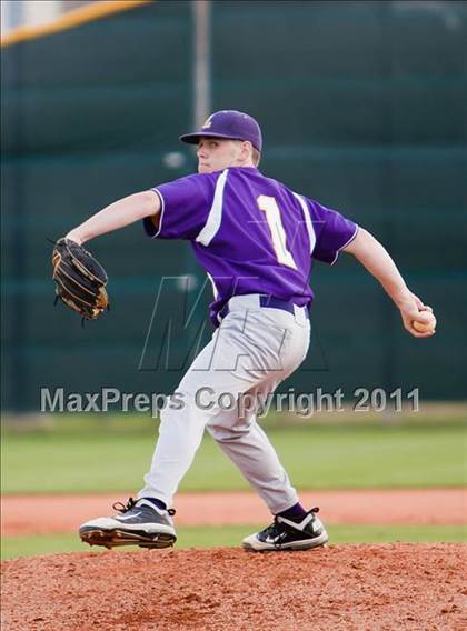 Thumbnail 1 in Seven Lakes vs. Lufkin (Clear Creek ISD Tournament) photogallery.