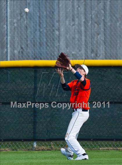 Thumbnail 2 in Seven Lakes vs. Lufkin (Clear Creek ISD Tournament) photogallery.