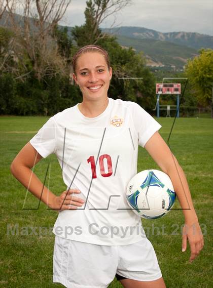 Thumbnail 2 in Viewmont (Preseason Early Contenders Soccer Photo Shoot) photogallery.