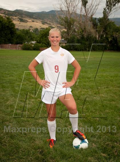 Thumbnail 3 in Viewmont (Preseason Early Contenders Soccer Photo Shoot) photogallery.