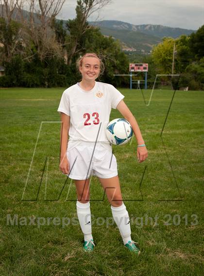 Thumbnail 3 in Viewmont (Preseason Early Contenders Soccer Photo Shoot) photogallery.