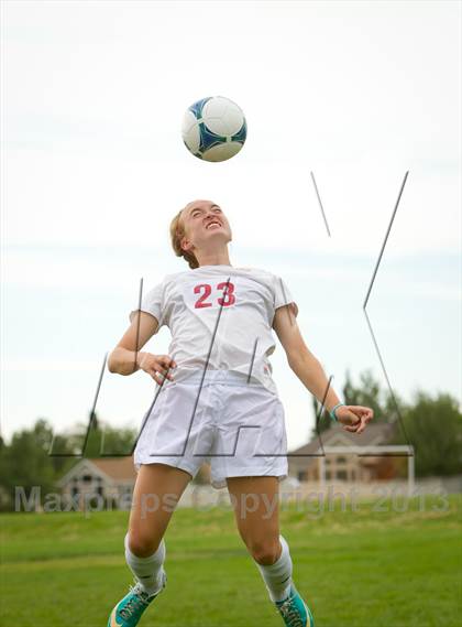 Thumbnail 1 in Viewmont (Preseason Early Contenders Soccer Photo Shoot) photogallery.