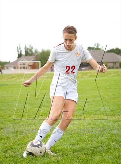Thumbnail 3 in Viewmont (Preseason Early Contenders Soccer Photo Shoot) photogallery.