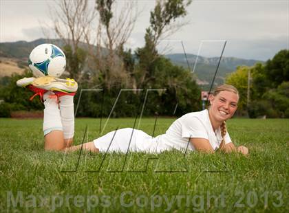 Thumbnail 3 in Viewmont (Preseason Early Contenders Soccer Photo Shoot) photogallery.
