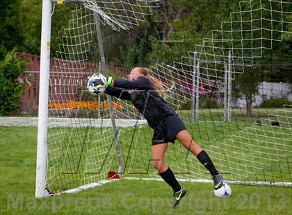 Thumbnail 2 in Viewmont (Preseason Early Contenders Soccer Photo Shoot) photogallery.