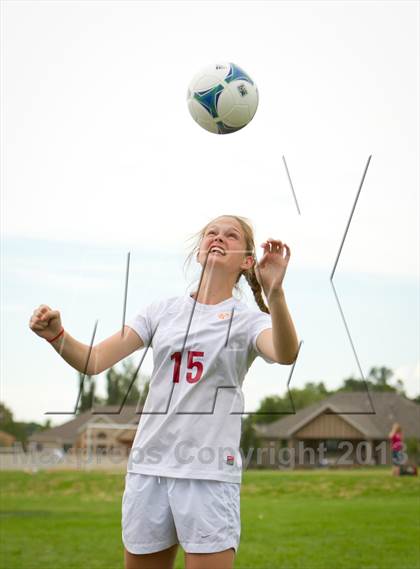 Thumbnail 1 in Viewmont (Preseason Early Contenders Soccer Photo Shoot) photogallery.