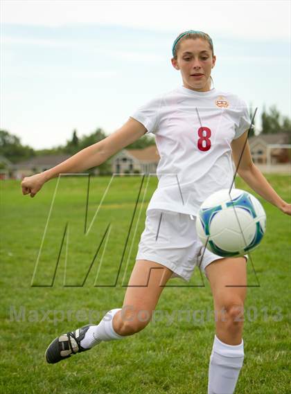 Thumbnail 3 in Viewmont (Preseason Early Contenders Soccer Photo Shoot) photogallery.
