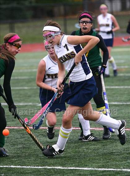 Thumbnail 2 in Williamsville North vs Webster Thomas (Class A, Far West Regionals) photogallery.