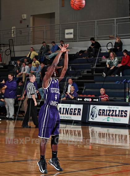 Thumbnail 3 in Berean Christian vs Tennessee School for the Deaf (TSSAA D2-A District Consolation) photogallery.