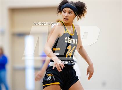 Thumbnail 3 in Central Gwinnett vs McEachern (GHSA 7A Elite 8 Playoff) photogallery.