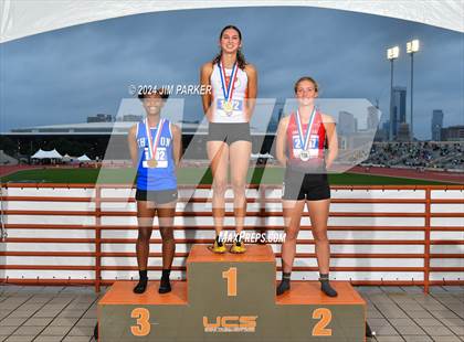 Thumbnail 2 in UIL 2A Track & Field Final (Awards) photogallery.