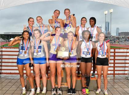 Thumbnail 3 in UIL 2A Track & Field Final (Awards) photogallery.