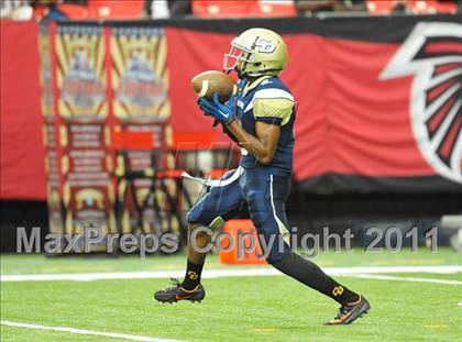 Thumbnail 1 in Sandy Creek vs. Drew (Great American Football Classic) photogallery.