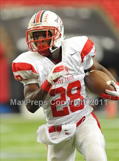 Thumbnail 2 in Sandy Creek vs. Drew (Great American Football Classic) photogallery.