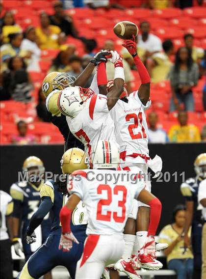 Thumbnail 2 in Sandy Creek vs. Drew (Great American Football Classic) photogallery.