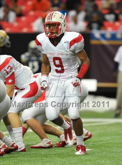 Thumbnail 1 in Sandy Creek vs. Drew (Great American Football Classic) photogallery.