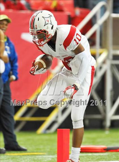 Thumbnail 3 in Sandy Creek vs. Drew (Great American Football Classic) photogallery.