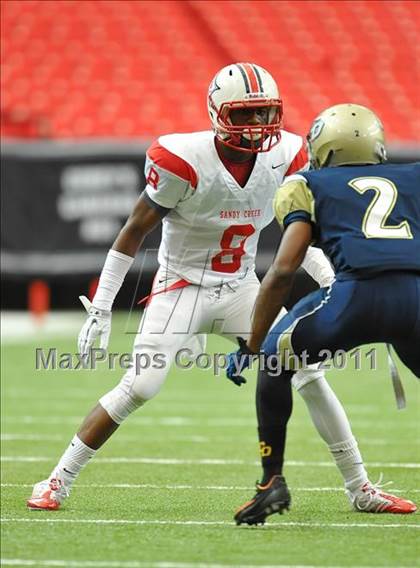Thumbnail 1 in Sandy Creek vs. Drew (Great American Football Classic) photogallery.