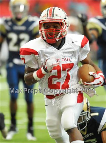 Thumbnail 3 in Sandy Creek vs. Drew (Great American Football Classic) photogallery.