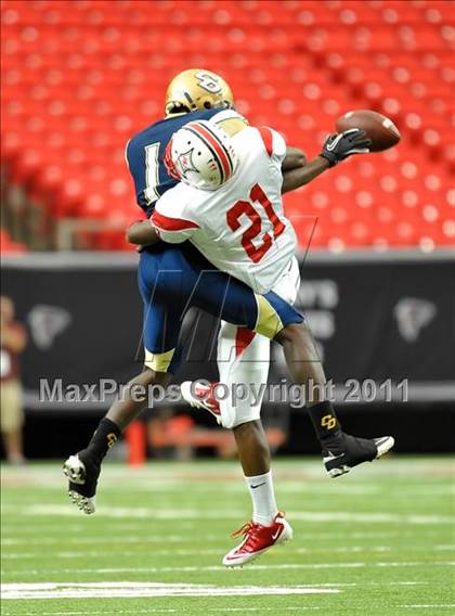 Thumbnail 1 in Sandy Creek vs. Drew (Great American Football Classic) photogallery.