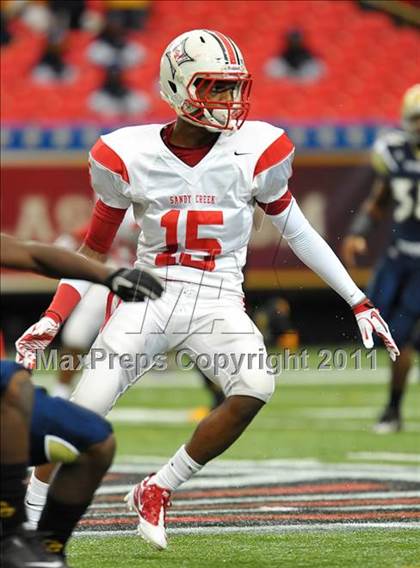 Thumbnail 3 in Sandy Creek vs. Drew (Great American Football Classic) photogallery.