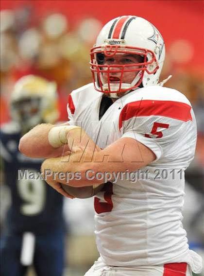 Thumbnail 2 in Sandy Creek vs. Drew (Great American Football Classic) photogallery.