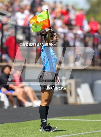 Thumbnail 2 in Celina vs. Kilgore (UIL 4A Regional Semifinals) photogallery.