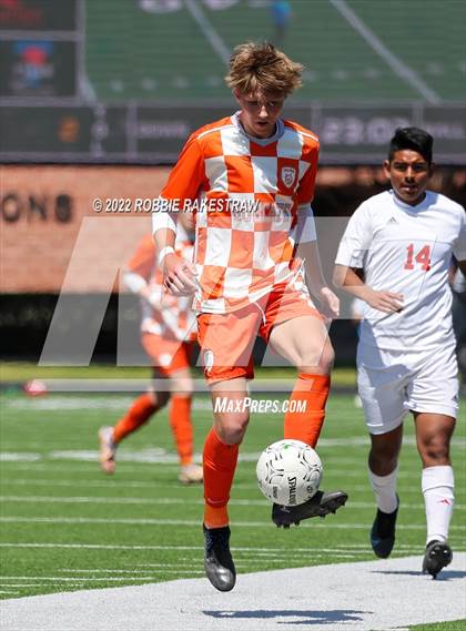 Thumbnail 2 in Celina vs. Kilgore (UIL 4A Regional Semifinals) photogallery.