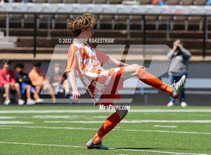 Thumbnail 3 in Celina vs. Kilgore (UIL 4A Regional Semifinals) photogallery.
