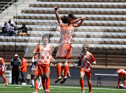 Thumbnail 1 in Celina vs. Kilgore (UIL 4A Regional Semifinals) photogallery.