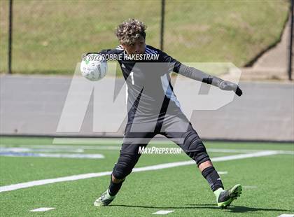 Thumbnail 3 in Celina vs. Kilgore (UIL 4A Regional Semifinals) photogallery.