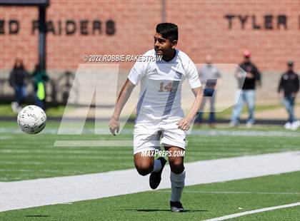 Thumbnail 1 in Celina vs. Kilgore (UIL 4A Regional Semifinals) photogallery.