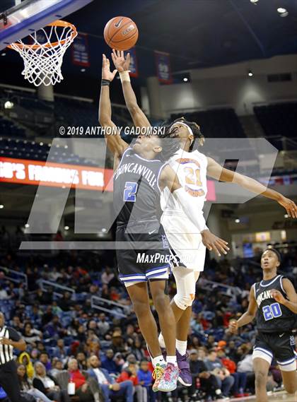 Thumbnail 2 in Whitney Young vs. Duncanville (Chicago Elite Classic) photogallery.