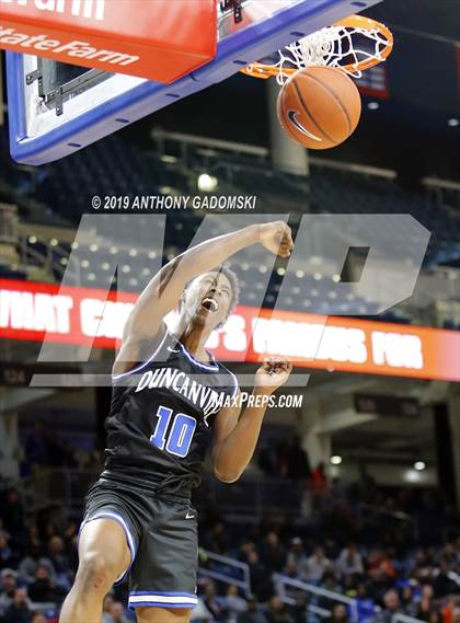Thumbnail 2 in Whitney Young vs. Duncanville (Chicago Elite Classic) photogallery.