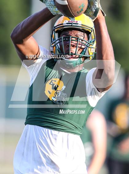 Thumbnail 3 in White @ Nease photogallery.