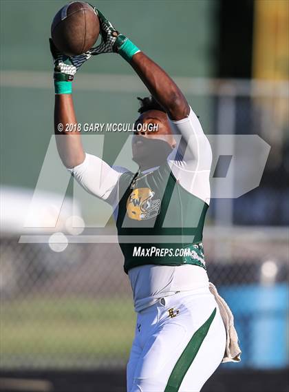 Thumbnail 1 in White @ Nease photogallery.