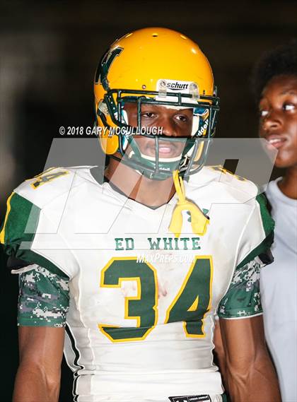 Thumbnail 3 in White @ Nease photogallery.
