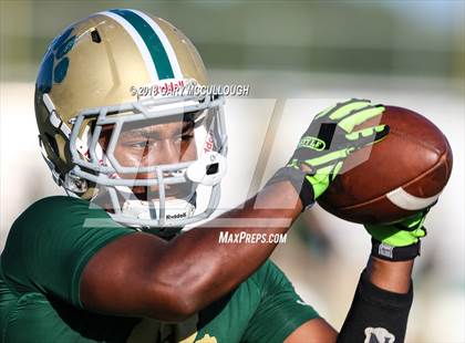 Thumbnail 2 in White @ Nease photogallery.