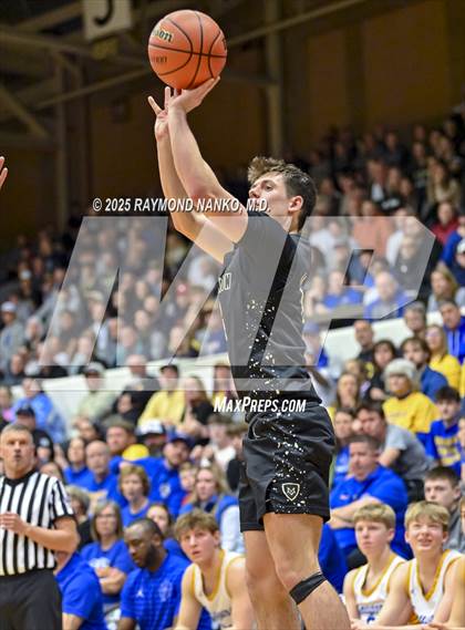 Thumbnail 3 in Mt. Vernon vs. Greenfield-Central (IHSAA 4A Section 9 Championship)  photogallery.