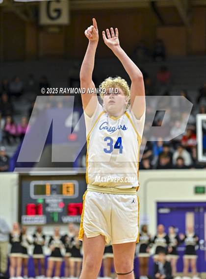 Thumbnail 3 in Mt. Vernon vs. Greenfield-Central (IHSAA 4A Section 9 Championship)  photogallery.