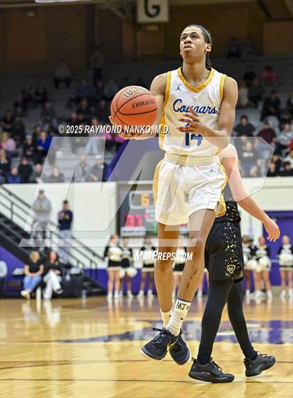 Thumbnail 3 in Mt. Vernon vs. Greenfield-Central (IHSAA 4A Section 9 Championship)  photogallery.
