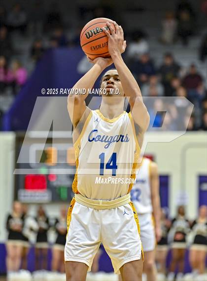 Thumbnail 1 in Mt. Vernon vs. Greenfield-Central (IHSAA 4A Section 9 Championship)  photogallery.