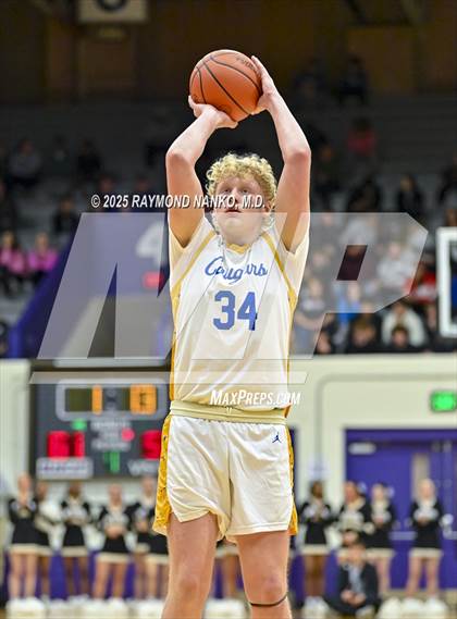 Thumbnail 2 in Mt. Vernon vs. Greenfield-Central (IHSAA 4A Section 9 Championship)  photogallery.