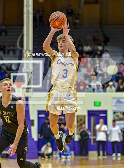 Thumbnail 1 in Mt. Vernon vs. Greenfield-Central (IHSAA 4A Section 9 Championship)  photogallery.