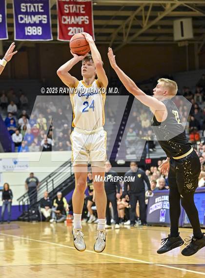 Thumbnail 1 in Mt. Vernon vs. Greenfield-Central (IHSAA 4A Section 9 Championship)  photogallery.