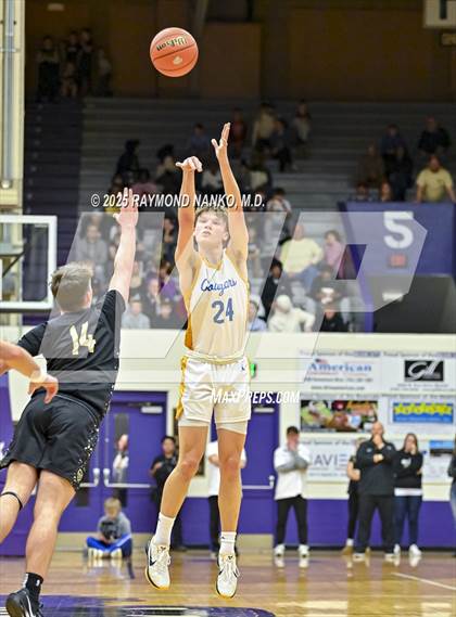 Thumbnail 2 in Mt. Vernon vs. Greenfield-Central (IHSAA 4A Section 9 Championship)  photogallery.