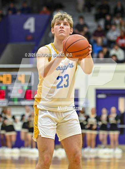 Thumbnail 3 in Mt. Vernon vs. Greenfield-Central (IHSAA 4A Section 9 Championship)  photogallery.