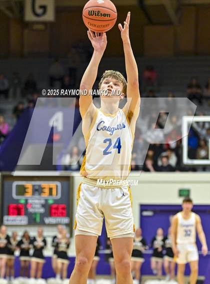 Thumbnail 1 in Mt. Vernon vs. Greenfield-Central (IHSAA 4A Section 9 Championship)  photogallery.