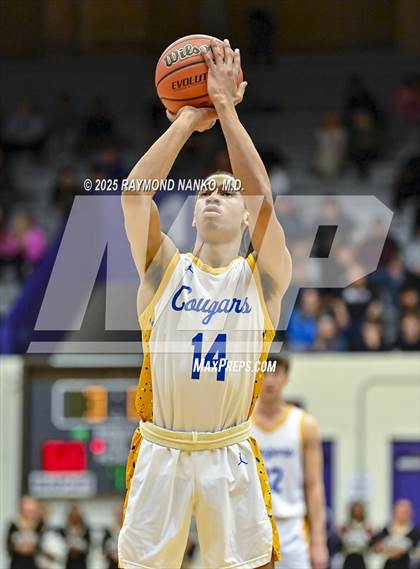 Thumbnail 3 in Mt. Vernon vs. Greenfield-Central (IHSAA 4A Section 9 Championship)  photogallery.